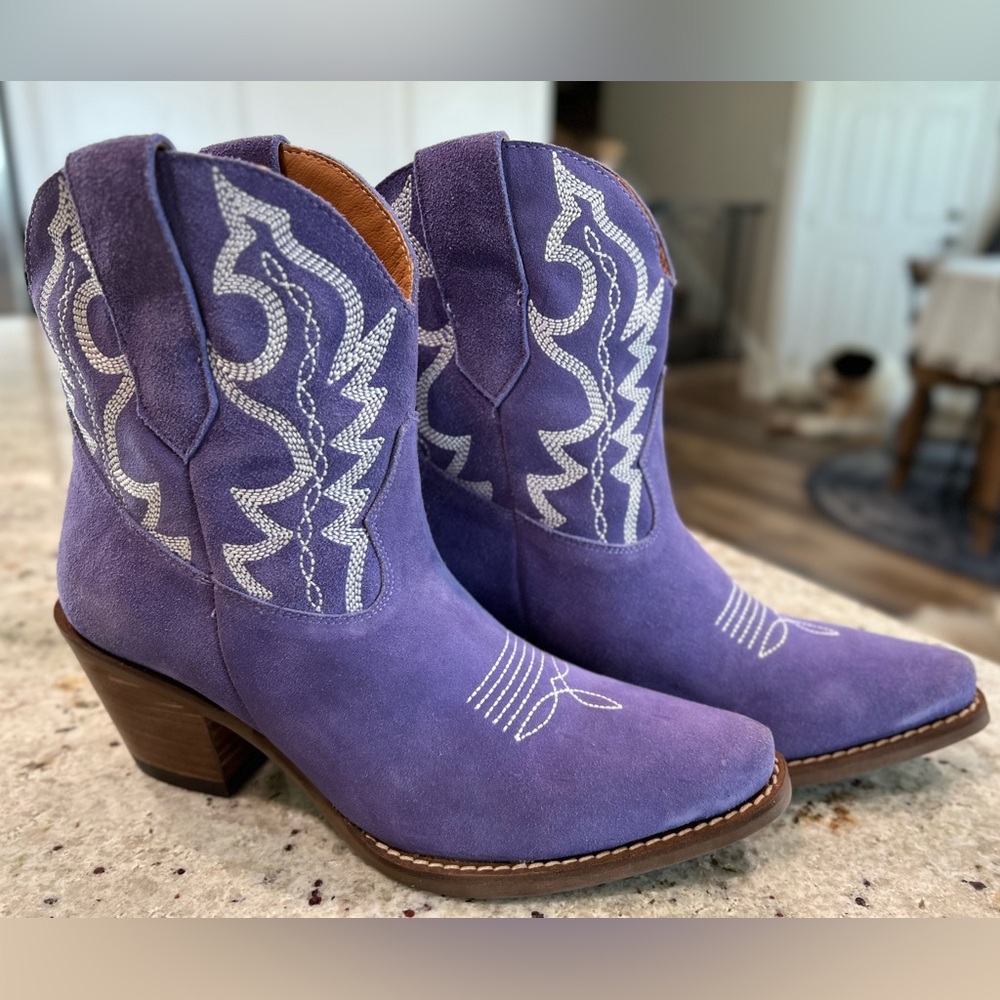 (NEW) Dingo Purple Heeled Western Cowboy Boots - Picture 3 of 14